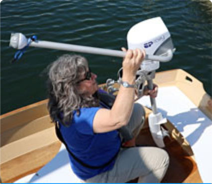 The lightest outboard for dinghies